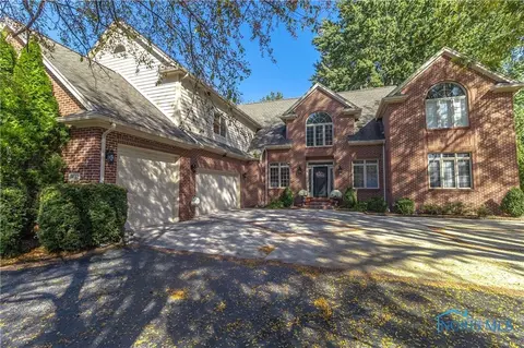 7442 Finchwood Ln, Toledo, OH 43617