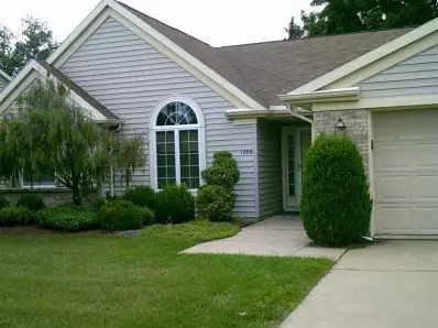 1008 Brittany Dr, Huron, OH 44839 photo 1