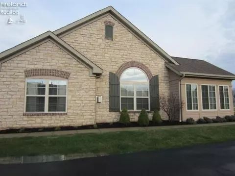 2907 Windsor Bridge Cir, Huron, OH 44839 photo 2