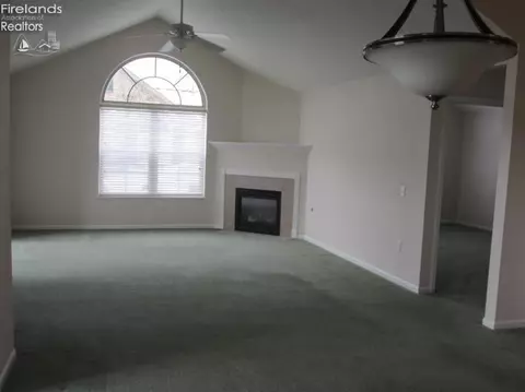 2907 Windsor Bridge Cir, Huron, OH 44839 photo 9