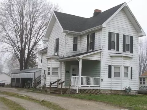 1003 Vine St, Clyde, OH 43410 photo 1