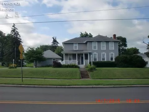 320 E Tiffin, Willard, OH 44890 photo 1