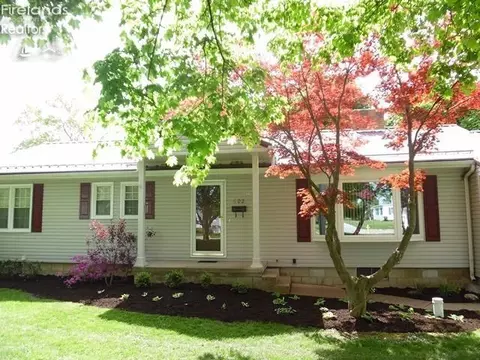 602 Ash St, Willard, OH 44890 photo 8