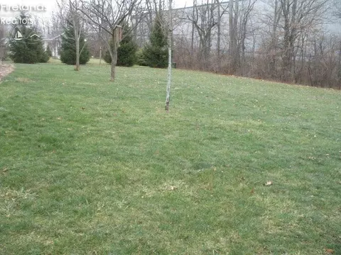232 Nathan Dr, Clyde, OH 43410 photo 6