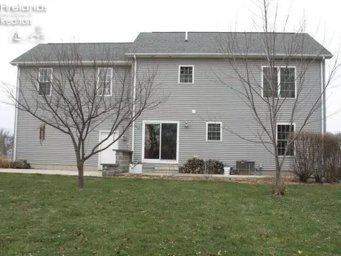 232 Nathan Dr, Clyde, OH 43410 photo 5