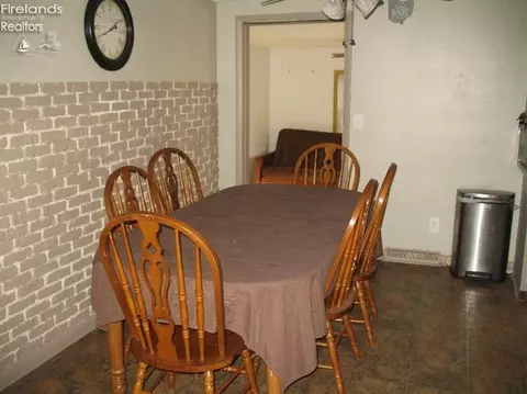 620 Ames St, Clyde, OH 43410 photo 9