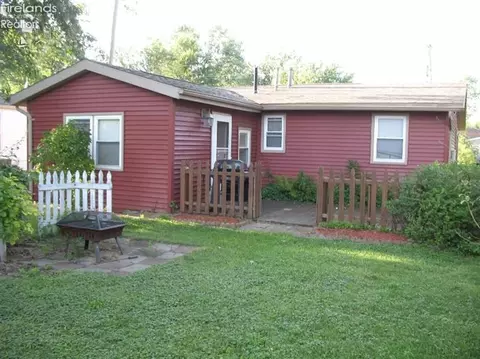 620 Ames St, Clyde, OH 43410 photo 3