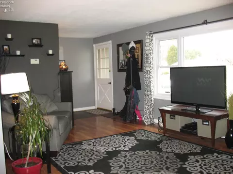 903 Strowbridge Dr, Huron, OH 44839 photo 3