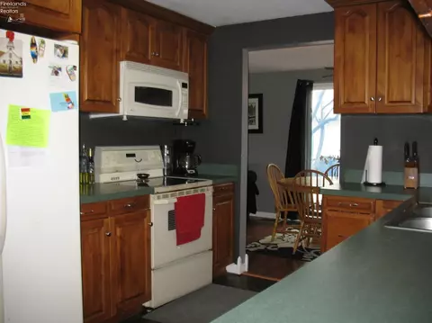 903 Strowbridge Dr, Huron, OH 44839 photo 8