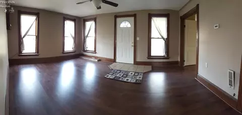 519 Paris St, Huron, OH 44839 photo 3