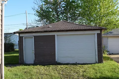2521 32nd St, Lorain, OH 44055 photo 3