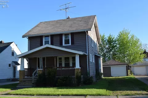 2521 32nd St, Lorain, OH 44055 photo 2