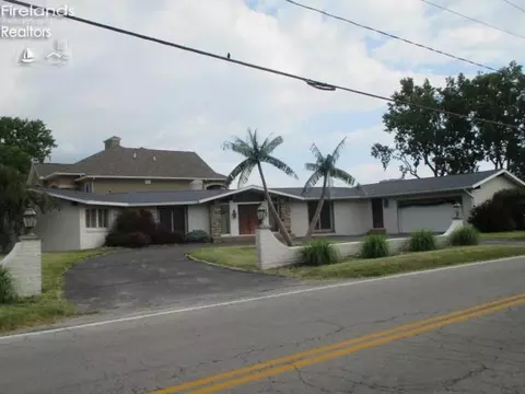 2137 Cedar Pt, Sandusky, OH 44870 photo 2