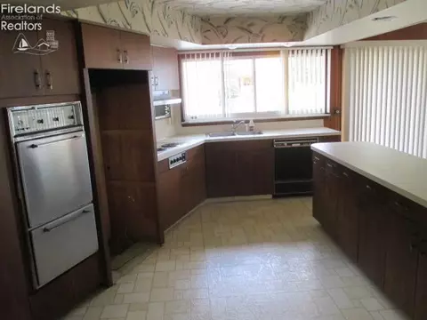 2137 Cedar Pt, Sandusky, OH 44870 photo 6