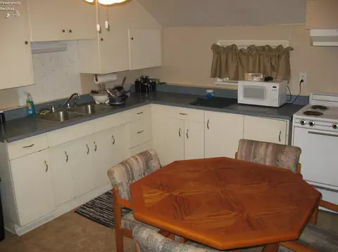 22 E Main St, Wakeman, OH 44889 photo 5
