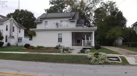 225 W Maple St, Clyde, OH 43410 photo 4
