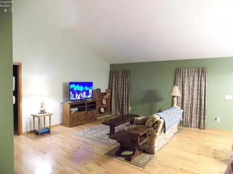 4508 Fields Way, Lorain, OH 44053 photo 6