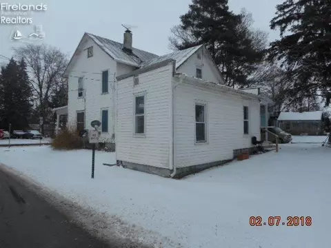 36 Main St, Shiloh, OH 44878 photo 2