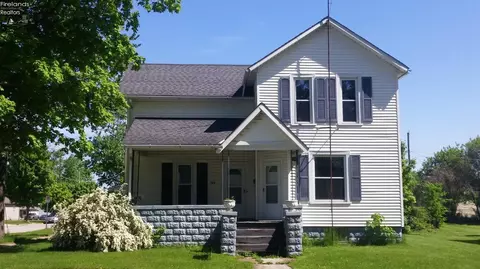 528 Fink St, Willard, OH 44890 photo 1