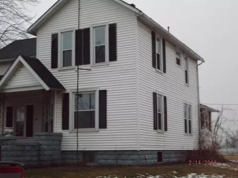 528 Fink St, Willard, OH 44890 photo 2