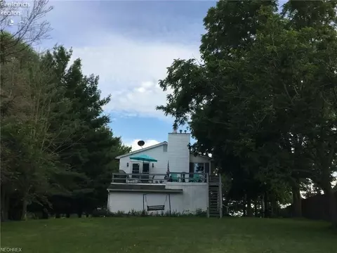 1110 Cherry Dr, Willard, OH 44890 photo 8