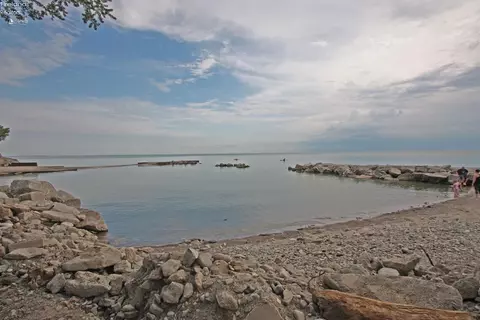 40 Surf, Huron, OH 44839 photo 2