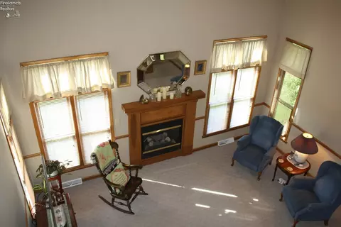 650 Alexis Dr, Elyria, OH 44035 photo 13