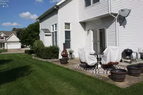 650 Alexis Dr, Elyria, OH 44035 photo 8