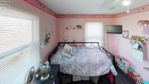 213 W Pearl St, Willard, OH 44890 photo 19