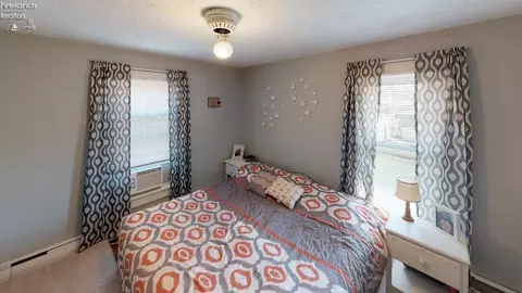 213 W Pearl St, Willard, OH 44890 photo 20