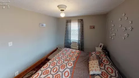 213 W Pearl St, Willard, OH 44890 photo 21