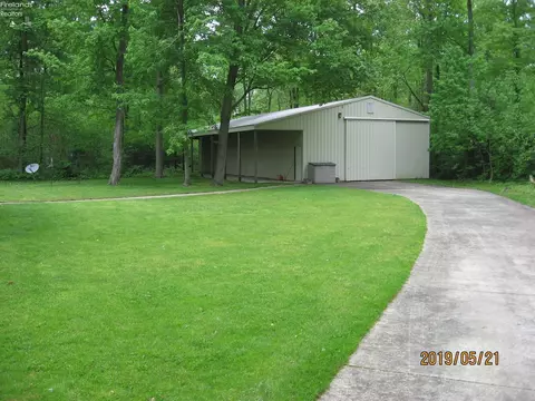 9404 Wikel Rd, Huron, OH 44839 photo 13