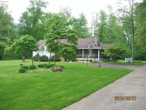 9404 Wikel Rd, Huron, OH 44839 photo 2