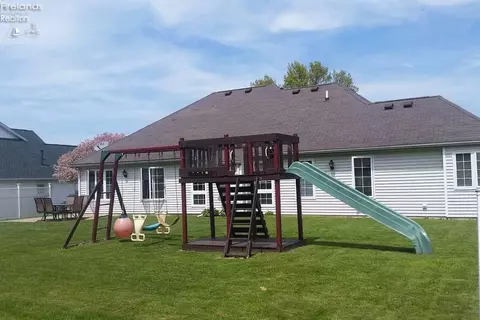 128 Wheeler Dr, Huron, OH 44839 photo 7