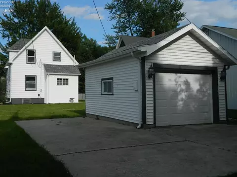 506 Euclid St, Willard, OH 44890 photo 23