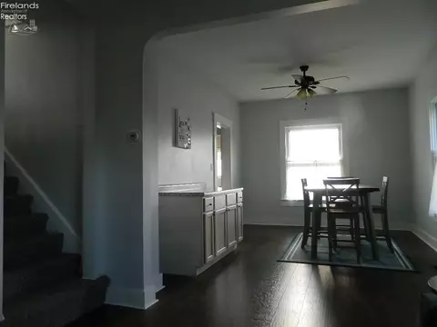 506 Euclid St, Willard, OH 44890 photo 9