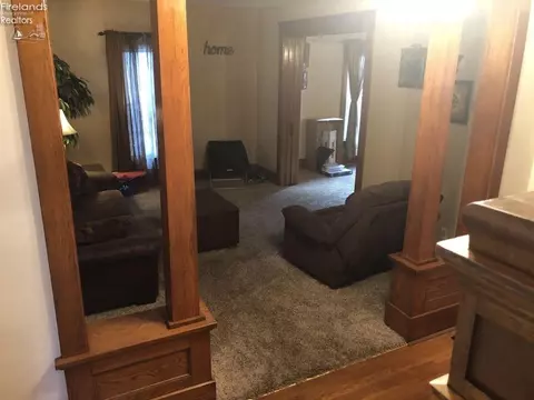 506 Clark St, Willard, OH 44890 photo 13