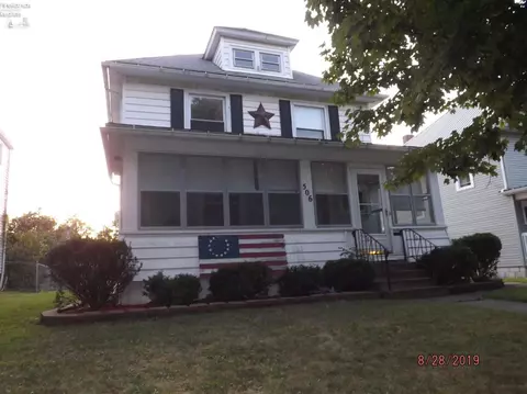 506 Clark St, Willard, OH 44890 photo 1