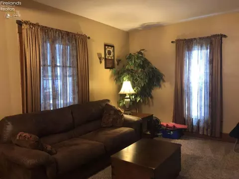 506 Clark St, Willard, OH 44890 photo 15