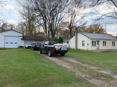 2567 Collins Rd, Collins, OH 44826 photo 1
