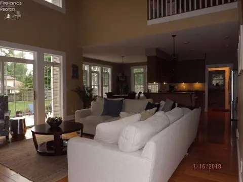 710 Linden Ln, Willard, OH 44890 photo 11