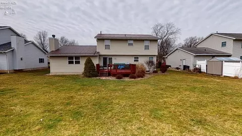 807 Armstrong St, Willard, OH 44890 photo 3
