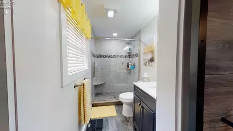 807 Armstrong St, Willard, OH 44890 photo 14