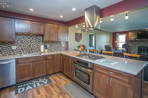 255 Windsor Dr, Elyria, OH 44035 photo 7