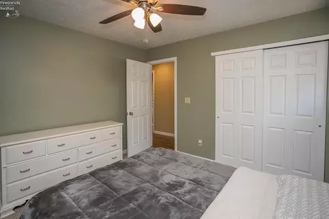 255 Windsor Dr, Elyria, OH 44035 photo 15