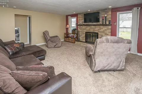 255 Windsor Dr, Elyria, OH 44035 photo 14