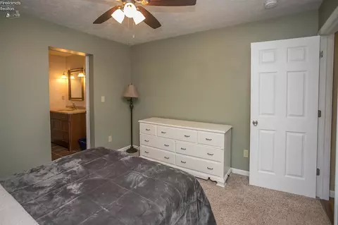 255 Windsor Dr, Elyria, OH 44035 photo 18
