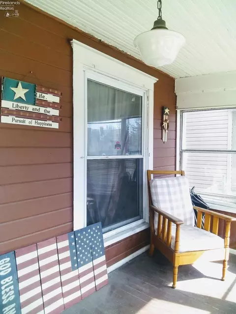 113 Spring St, Willard, OH 44890 photo 4