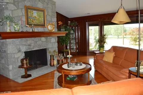 2816 Hull Rd, Huron, OH 44839 photo 6