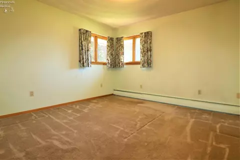 22 Brooklyn Hts, Monroeville, OH 44847 photo 6
